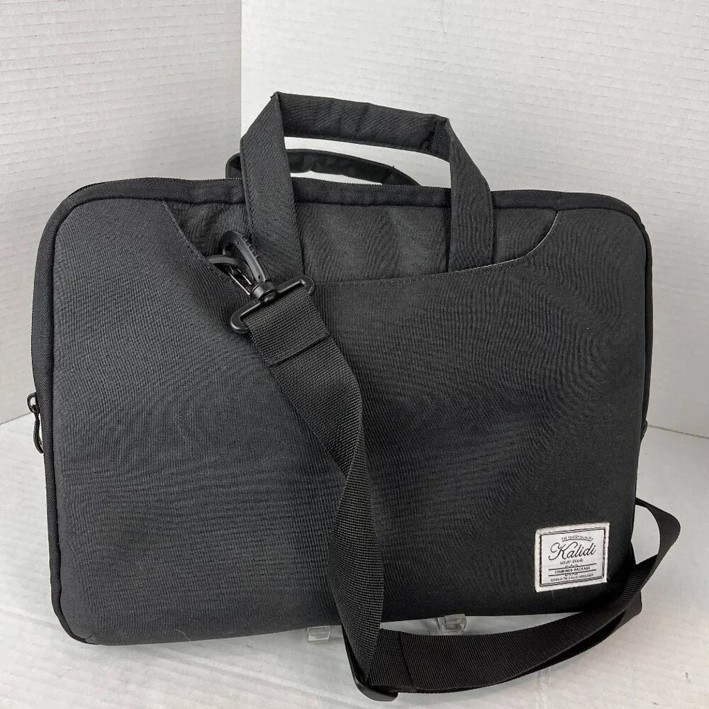 Black Canvas padded computer sleeve/carry case, 15